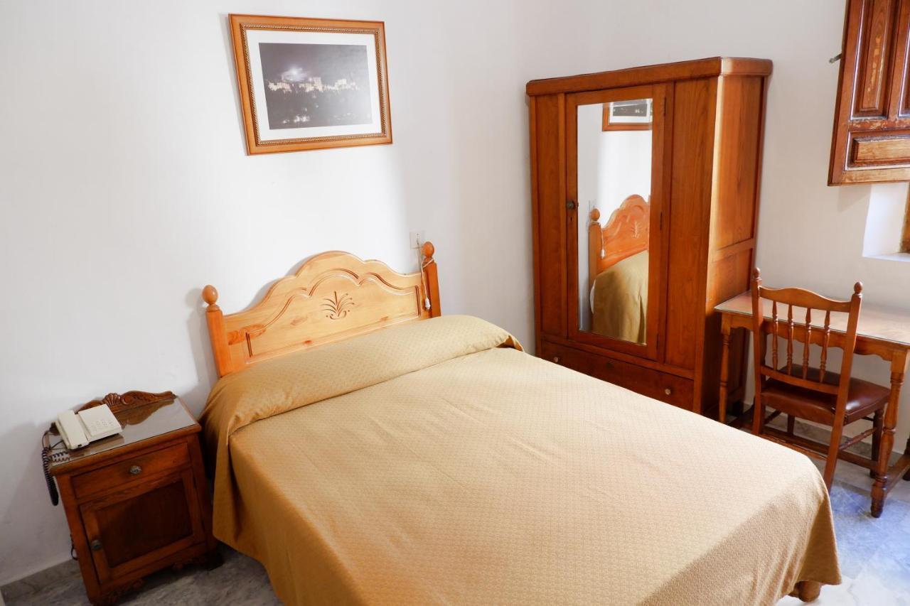 Hotel Central Lanjarón Kültér fotó
